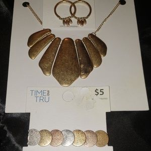 Bundle 2 sets of 3 piece jewelry